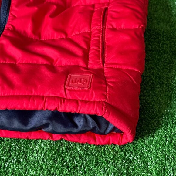 GAP Kids Modern Red Puffer Zipper Iconic Logo Sleeveless Jacket Vest Size XS 4-5 - Picture 3 of 15